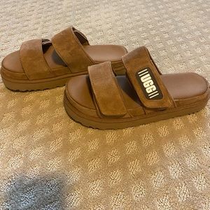 UGG Greer Sandals in Chestnut